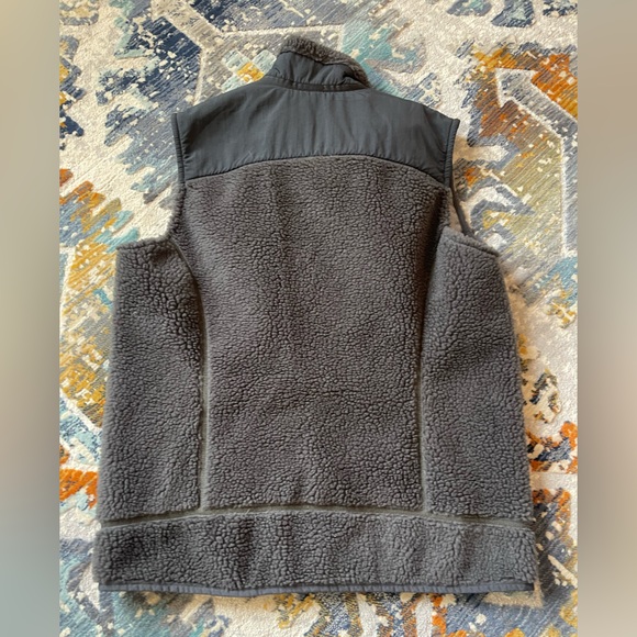 Patagonia Sherpa Vest - Picture 3 of 3